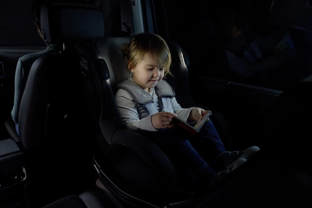 Britax Römer Dualfix ISense Inkl. Flex Base ISense BR Indigo Blue 9 Britax Römer Dualfix ISense Inkl. Flex Base ISense BR Indigo Blue – Bild 9