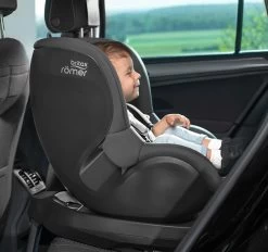 Britax Römer 2023 Reboarder Dualfix M PLUS (61-105cm) Midnight Grey 13 Britax Römer 2023 Reboarder Dualfix M PLUS (61-105cm) Midnight Grey -Britax Römer 57693 7 231071 7